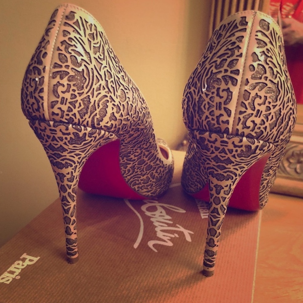 Christian Louboutin SOPRETTY100 pat/glitter heels